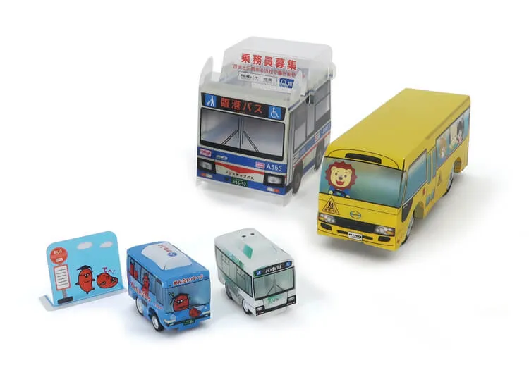 ラッピングバスとして実績ある商品たち-写真