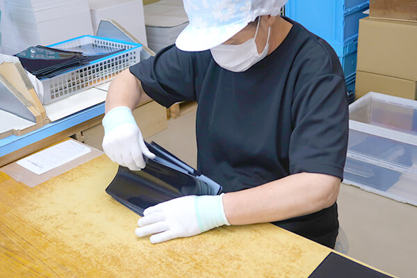 透明素材を熟知した白版のデザイン技術-イメージ画像